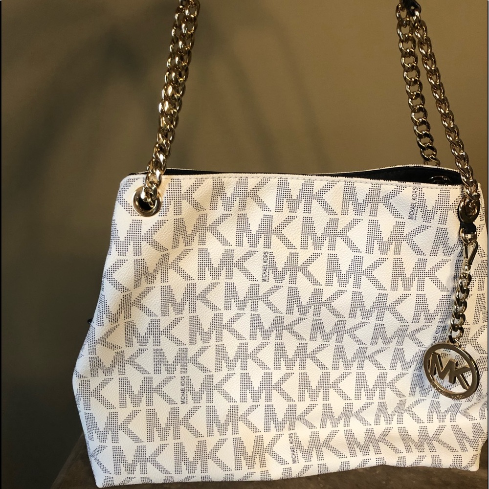Michael Kors purse